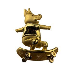 Vintage JJ Gold Tone Pig Skateboarder Pin Brooch Animal Motif  Jewelry